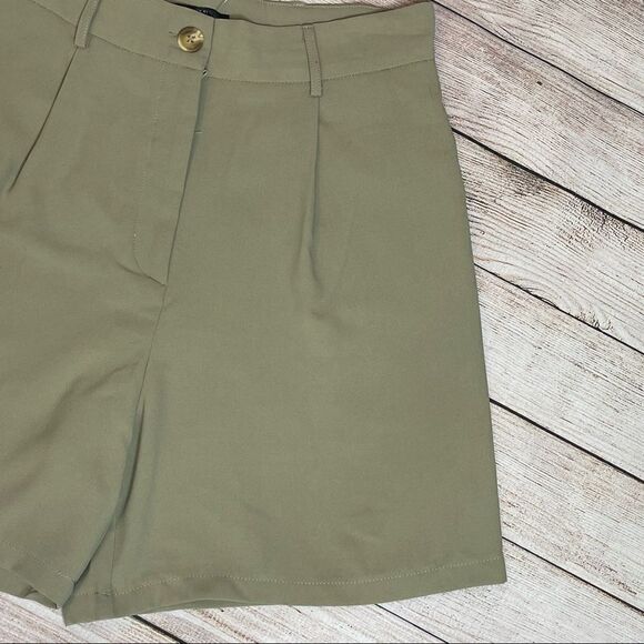 Forever 21 High Waist Shorts - Picture 2 of 7